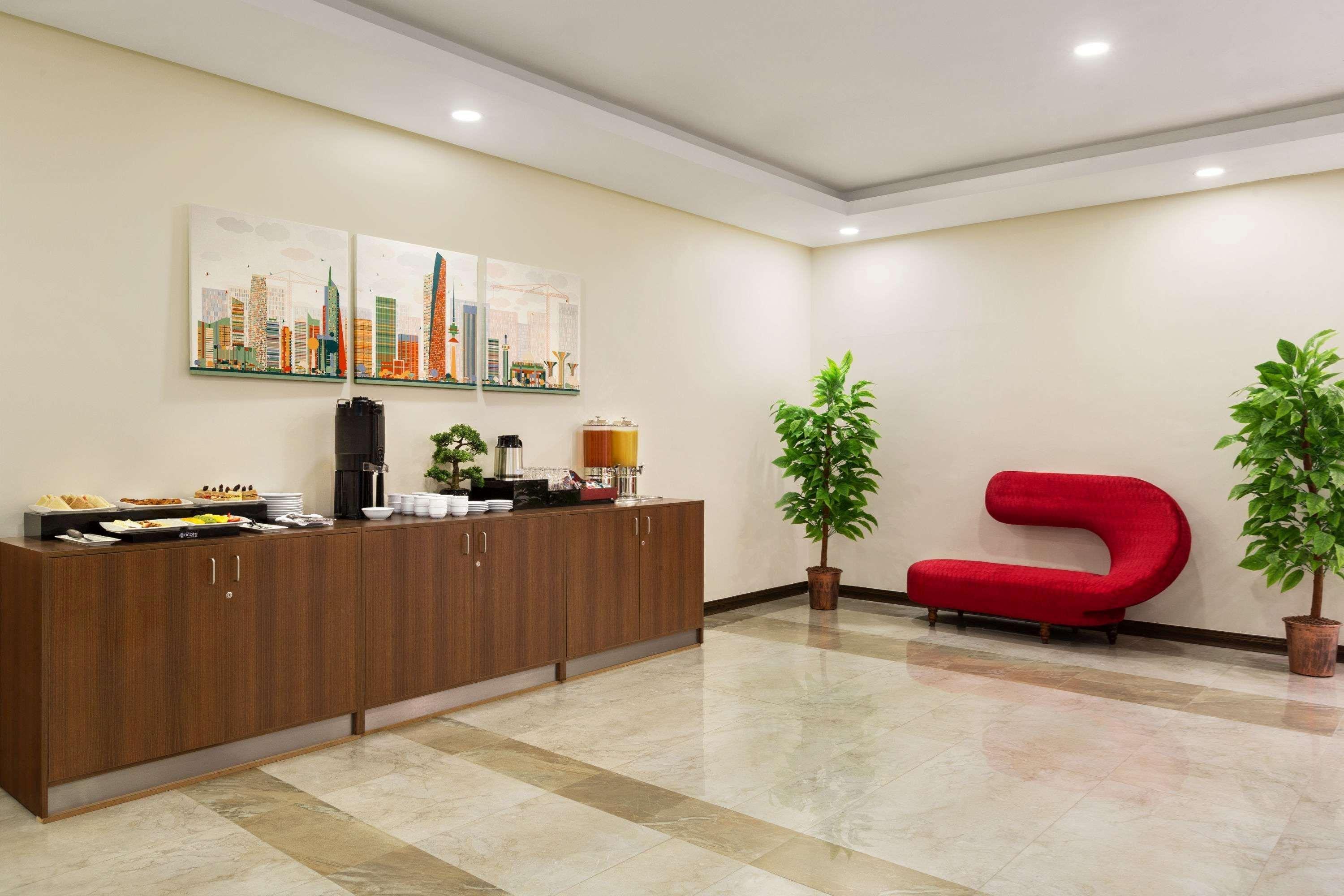 Ramada Encore By Wyndham Kuwait Downtown Кувейт Екстериор снимка