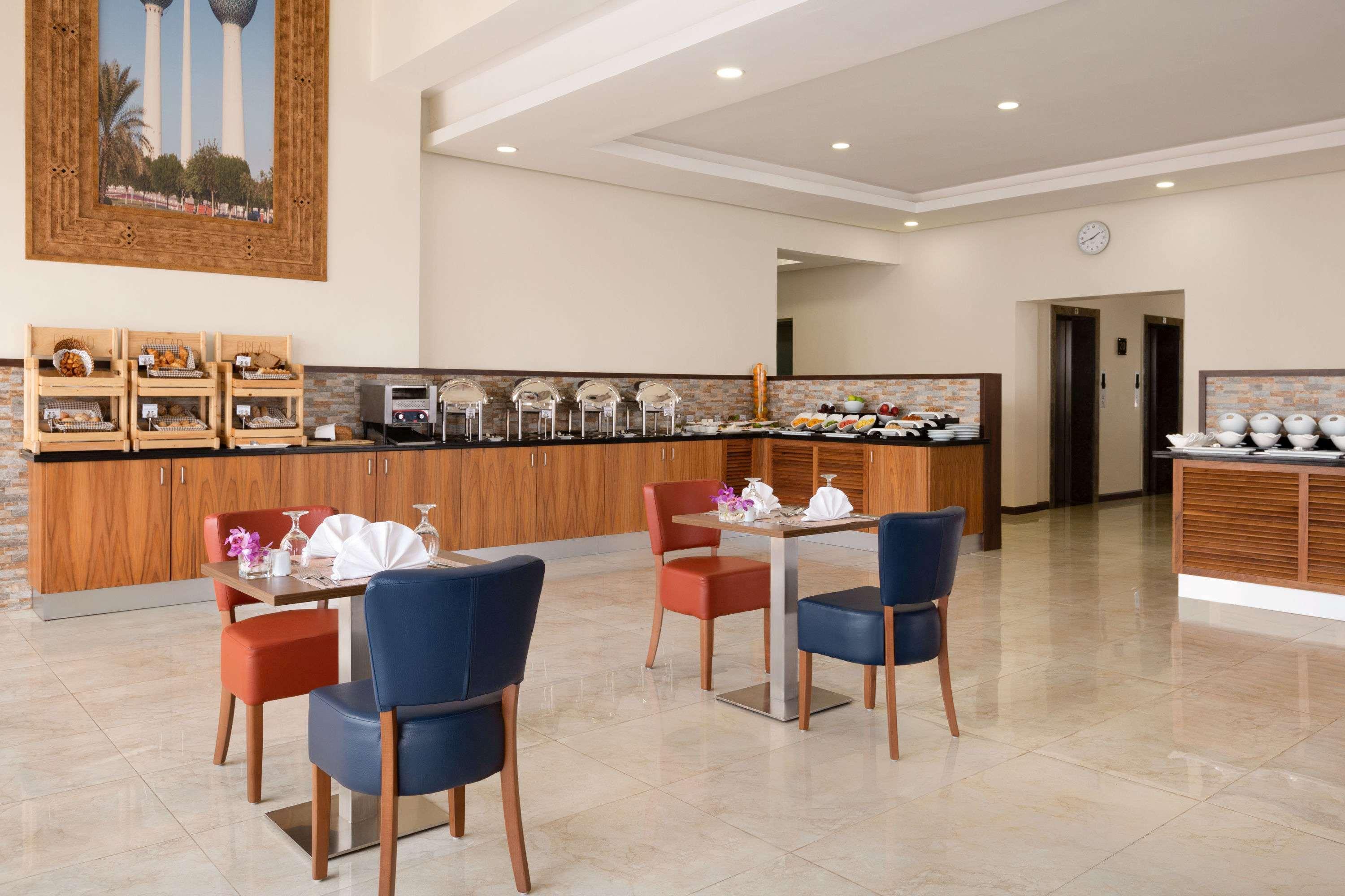 Ramada Encore By Wyndham Kuwait Downtown Кувейт Екстериор снимка