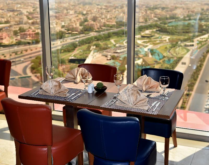 Ramada Encore By Wyndham Kuwait Downtown Кувейт Екстериор снимка